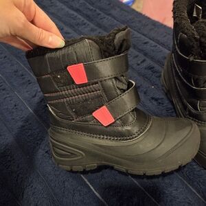 Wonderkids Black and Pink Kids Snow Boots